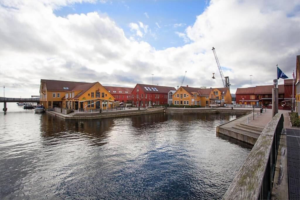 Kongensgate, Koselig Liten Leilighet, 5 Min Unna Sentrum *